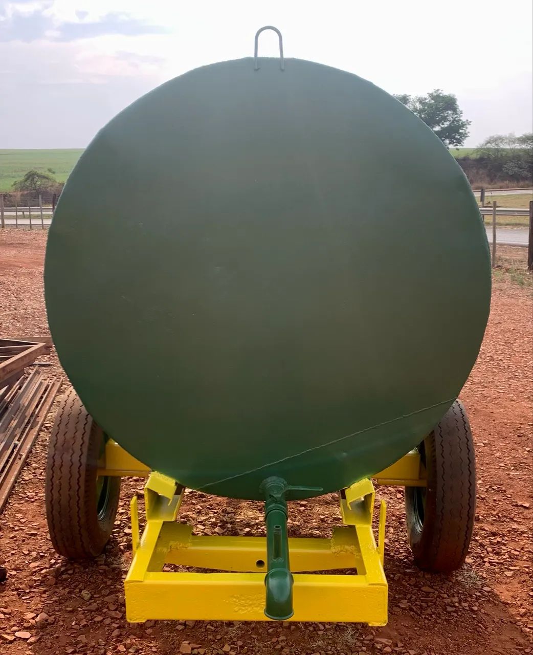 Tanque água trator 3100 litros 