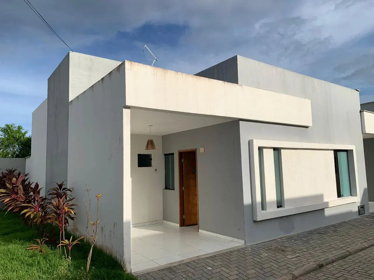 Térrea para aluguel e venda tem 85 metros quadrados com 3 quartos