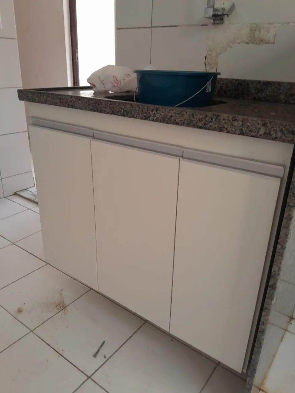 Gabinete de pia em MDF