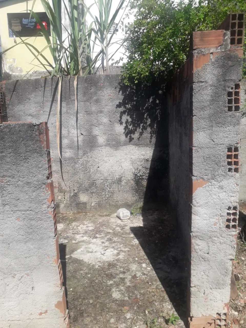 Terreno 6 M de frente por 8 de fundo
