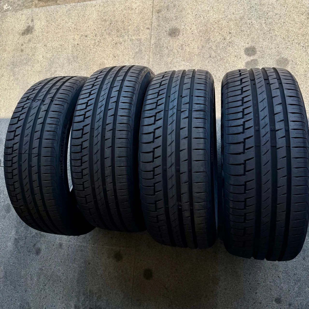 Jogo De Pneus Continental Premiumcontact 6 215/45r18