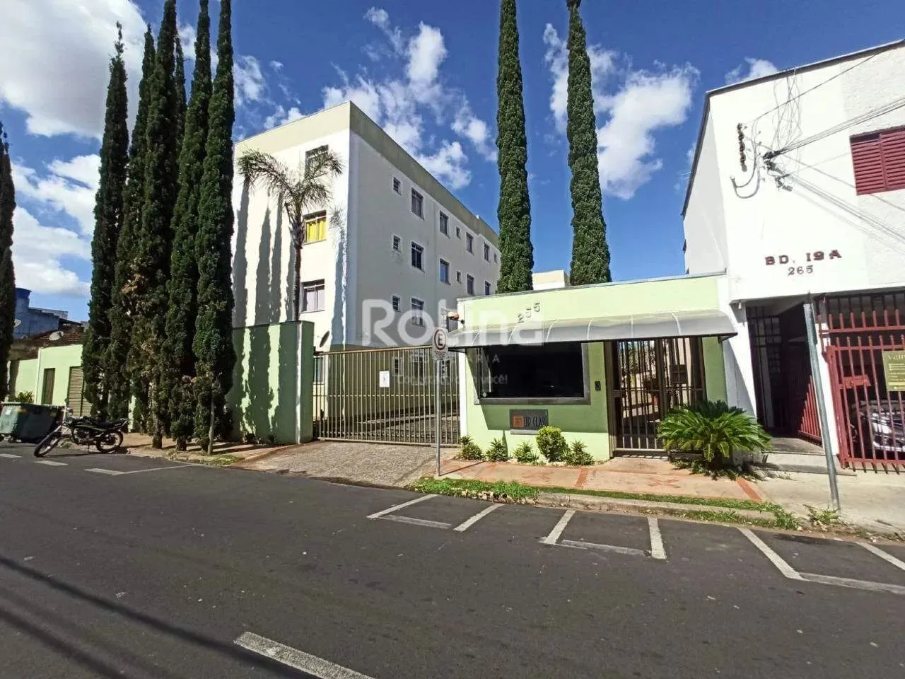 Apartamento para alugar, 2 quartos, Martins - Uberlândia/MG - Rotina Imobiliária