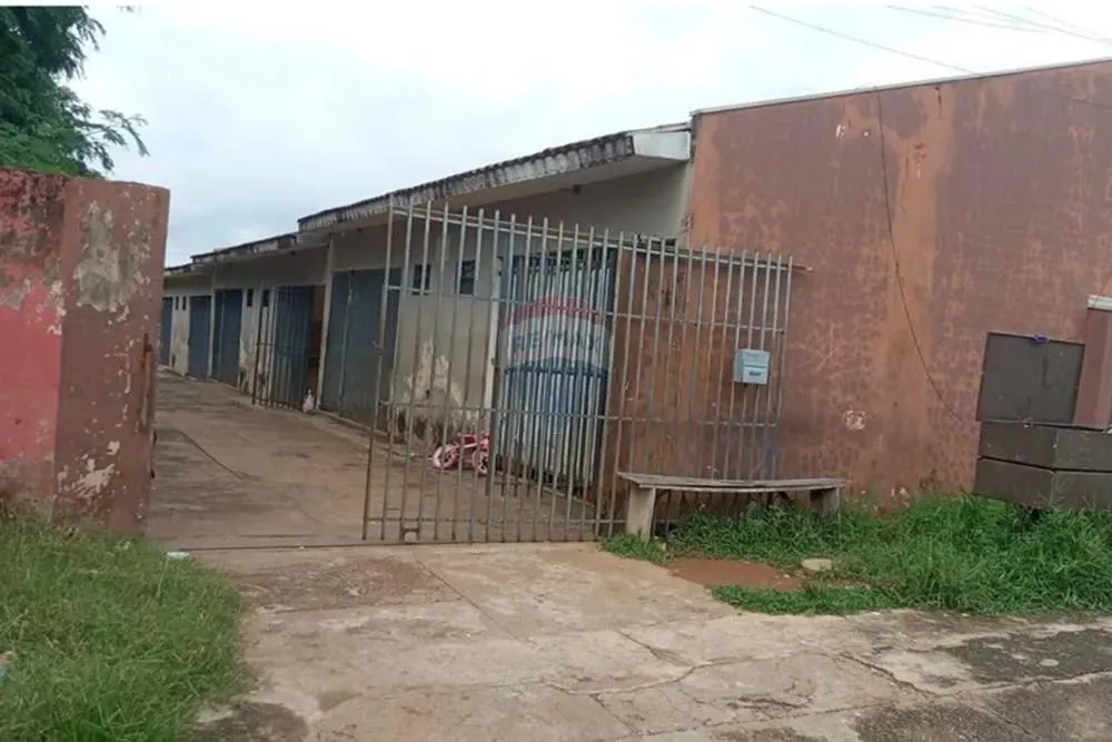 "Kitnet Espaciosa na Vila Olinda - 8 Quartos"