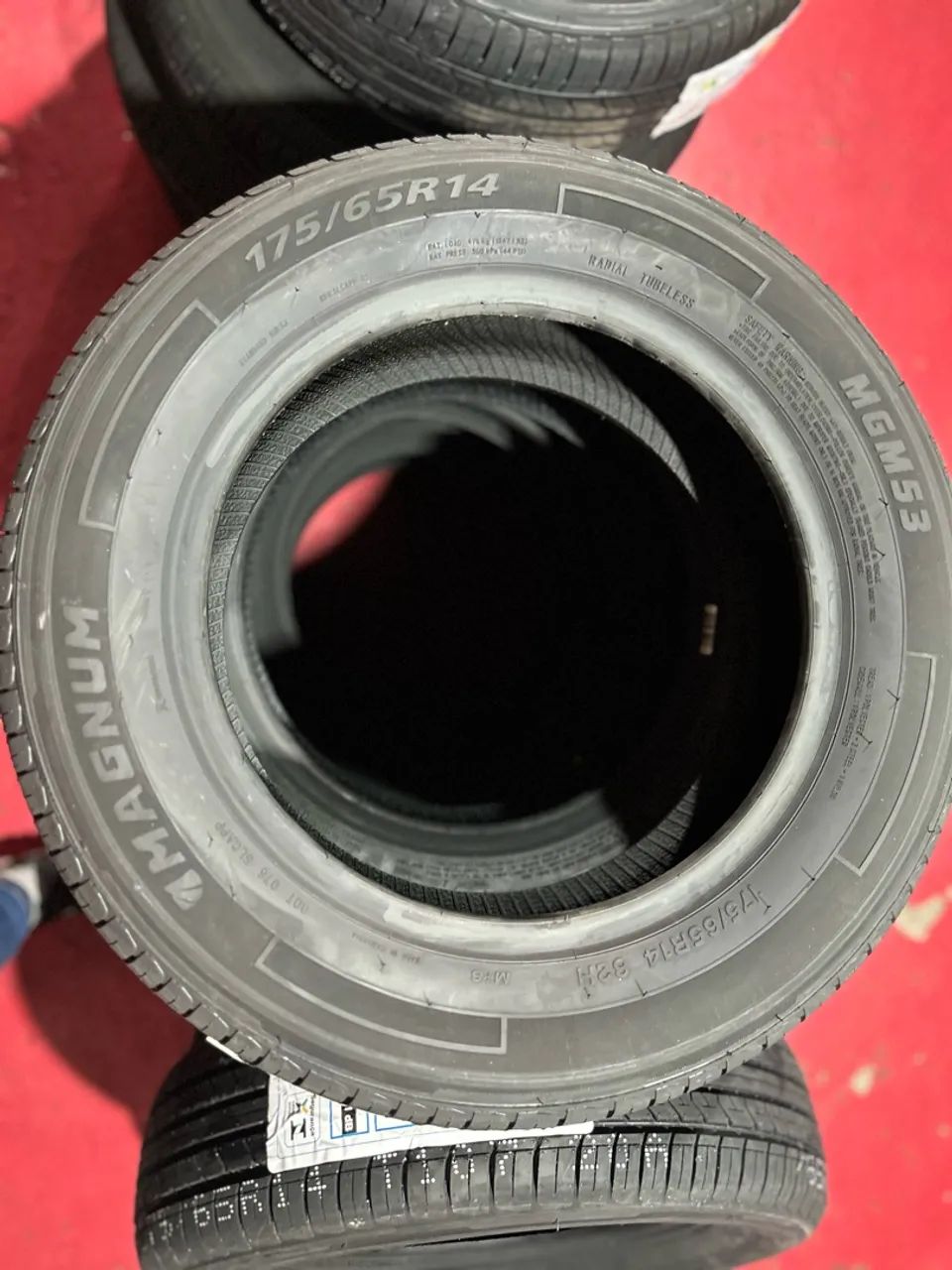 Pneu novo 175/65/14 Magnum tyres  - Foto 6
