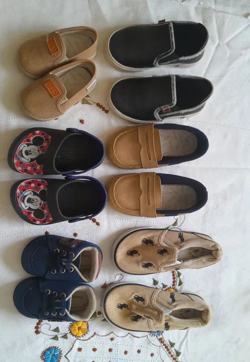 Lote de 6 pares de calçados infantis
