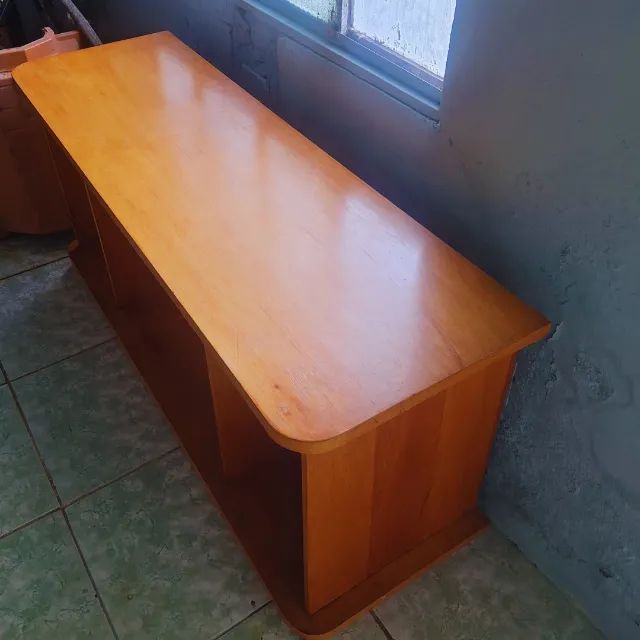 Rack de Madeira 1,40m - Impecável