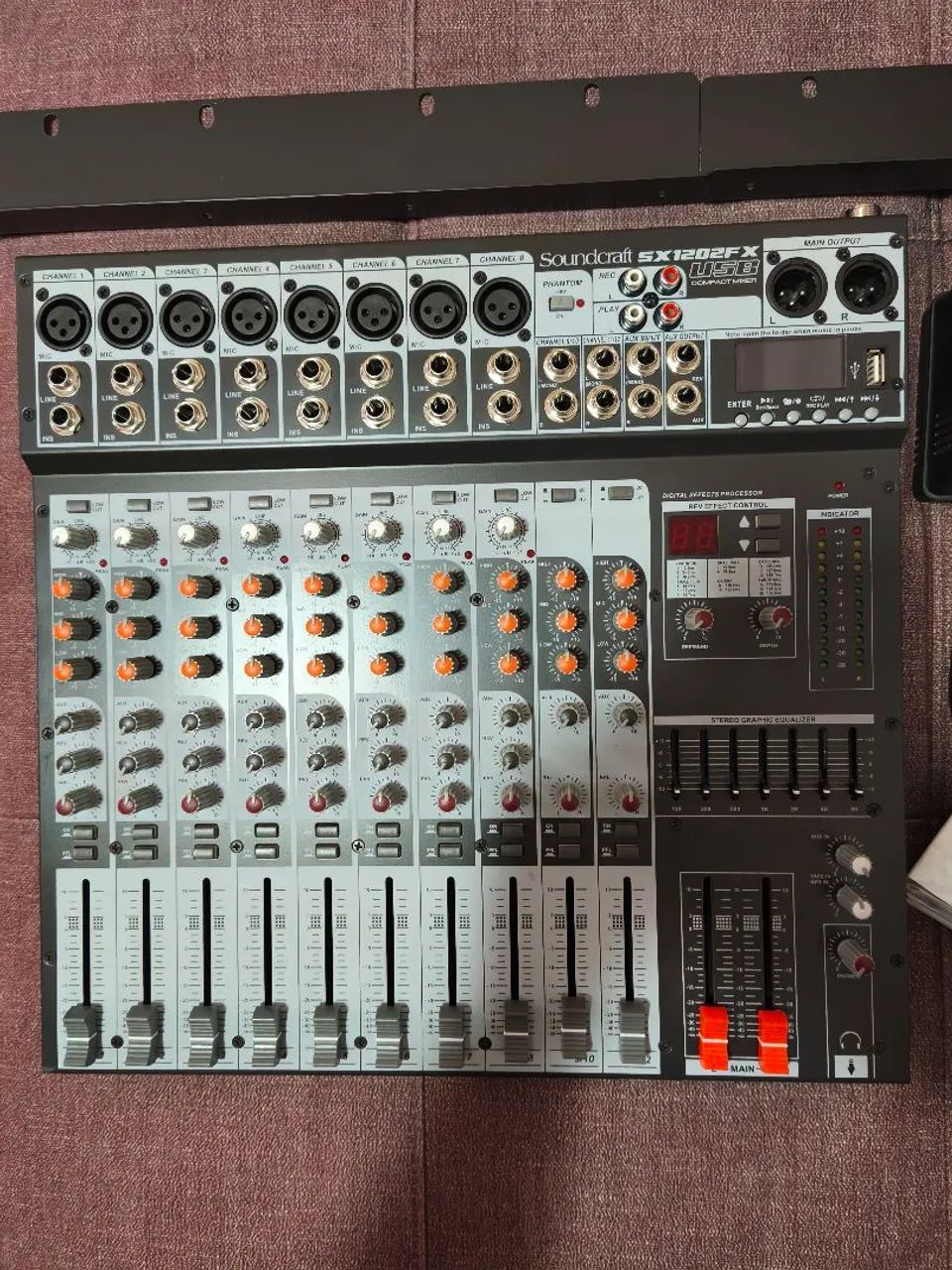 Mesa de Som Soundcraft Sx2102FX 12 canais Analógica  - Foto 2