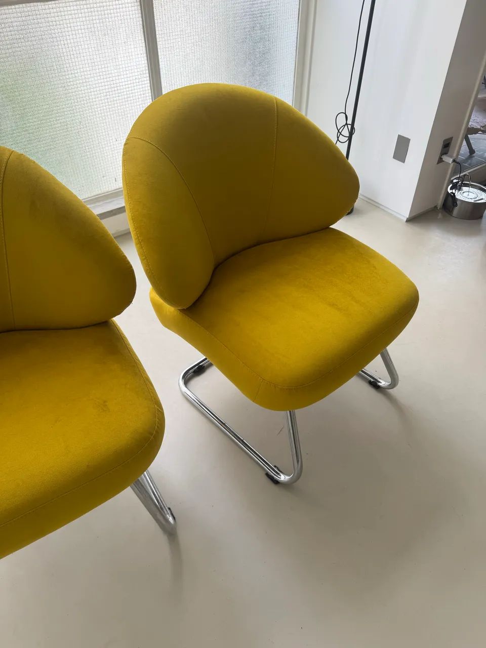 Poltrona / poltronete / cadeira recém estofada - Foto 3