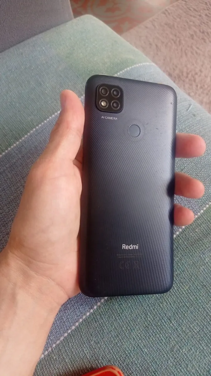 Cel redmi semi-novo 64 giga 4de ram todo bom.tela intacta.. *37 zap