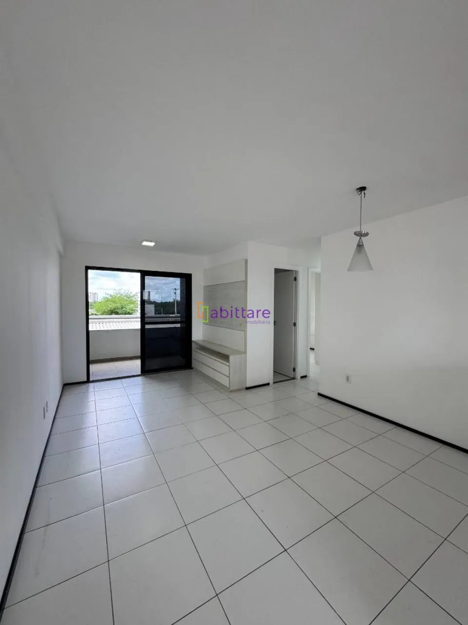 Apartamento de 78m² com 3 quartos (1 suíte) no Ed Bahrein - Renascença 2