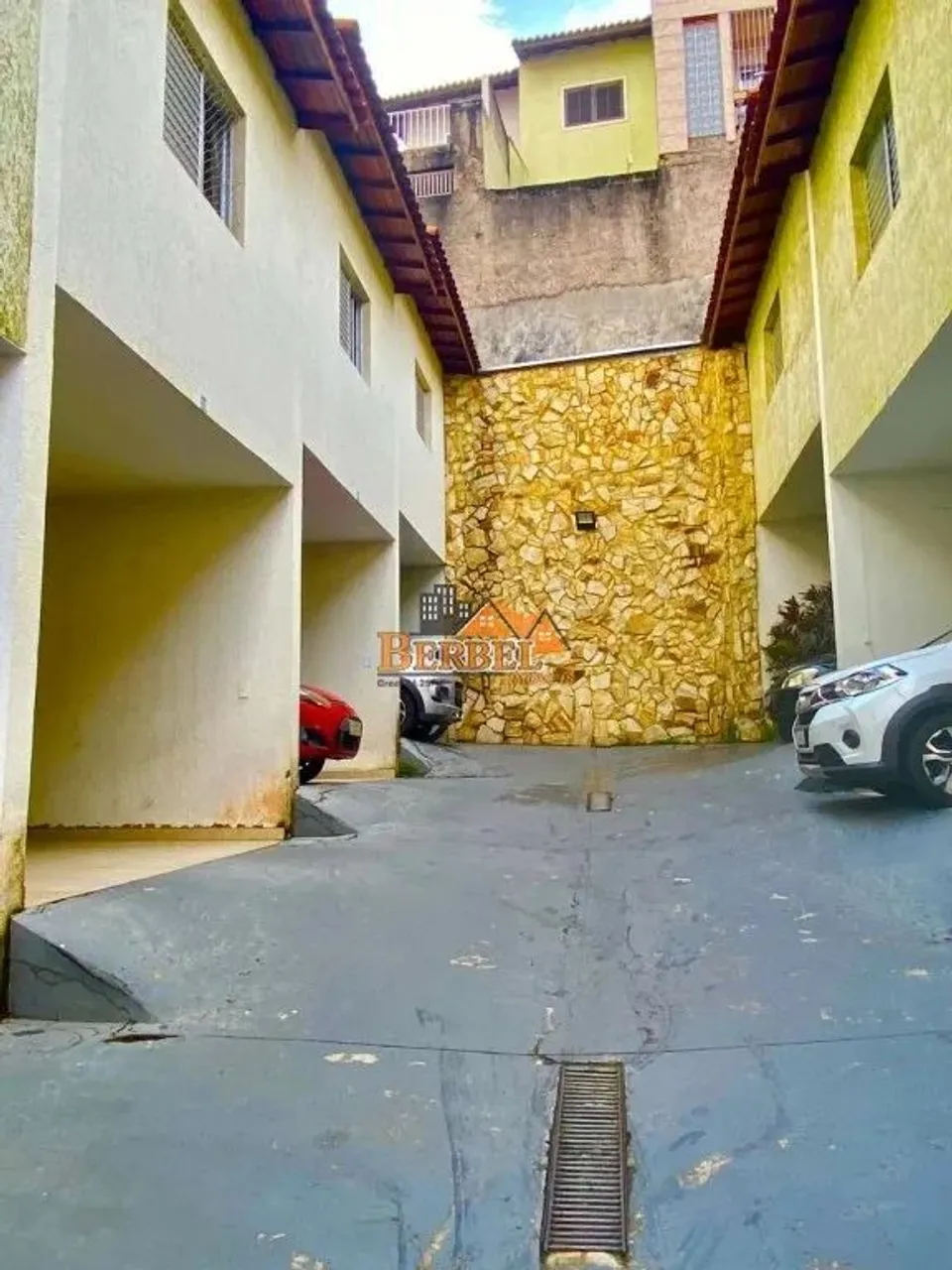 Sobrado Condomínio fechado Vila Carmosina. Itaquera
