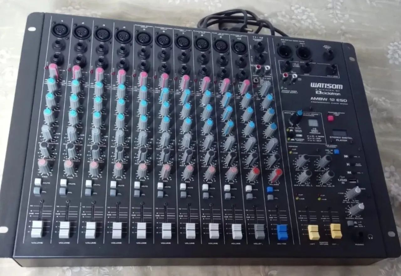 Mesa de som Watson AMW 12 ESD