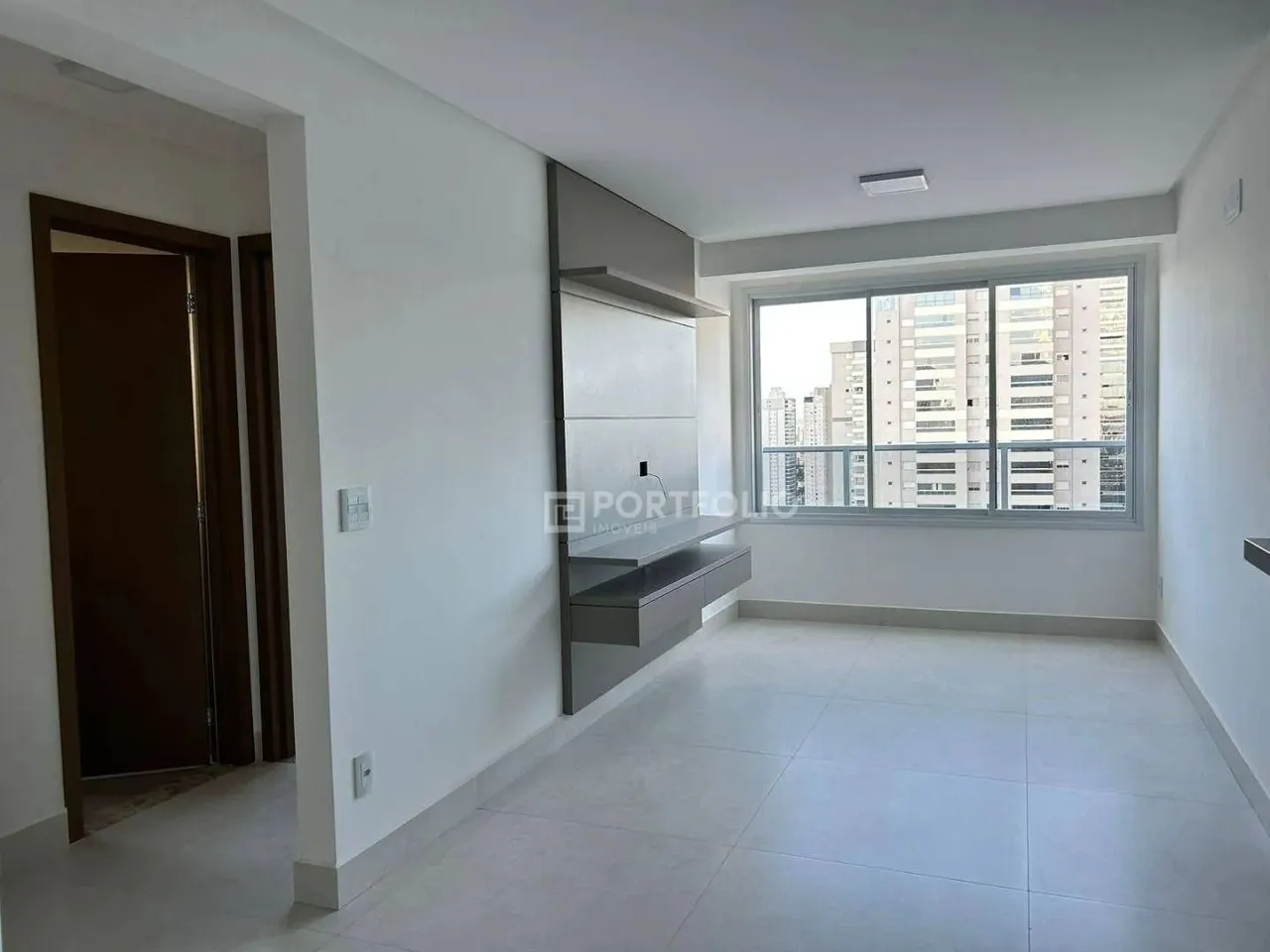 Apartamento com 2 dormitórios para alugar, 68 m² por R$ 3.950,00/mês - Setor Bueno - Goiân