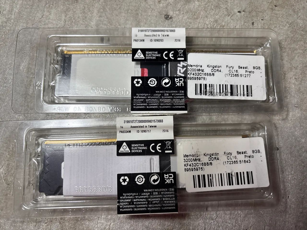 16GB RAM (2x8) Kingston Fury DDR464330127647490121