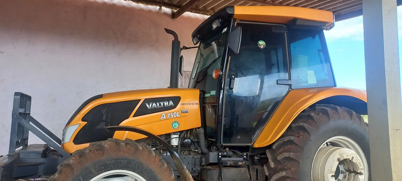 Trator Agrícola Valta A750L - Potência e Eficiência