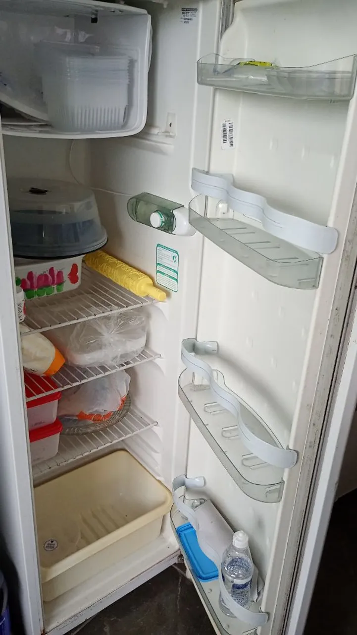 Geladeira em ótimo estado!