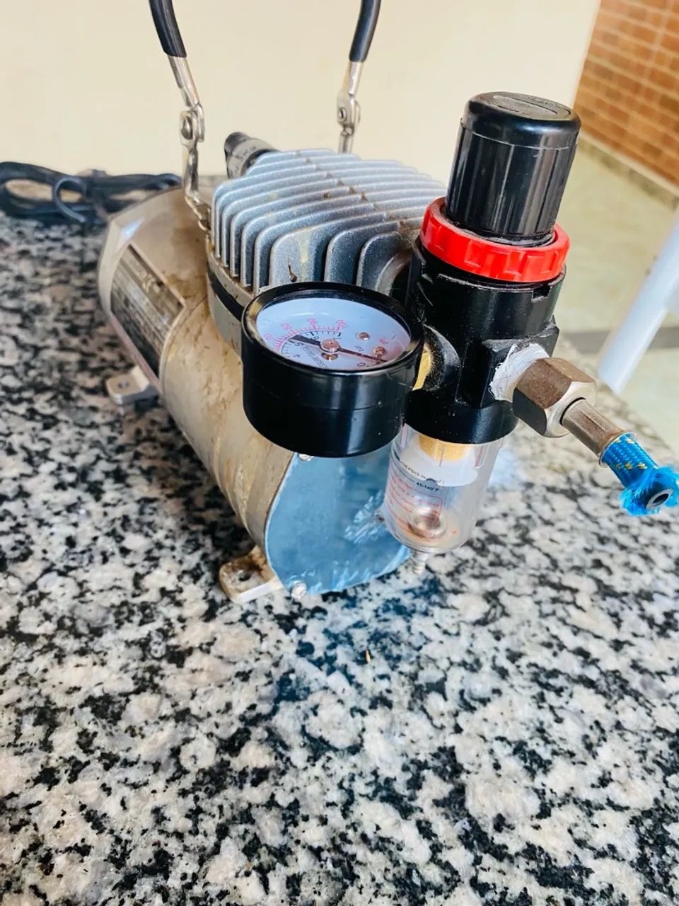 Compressor de ar para aerografia