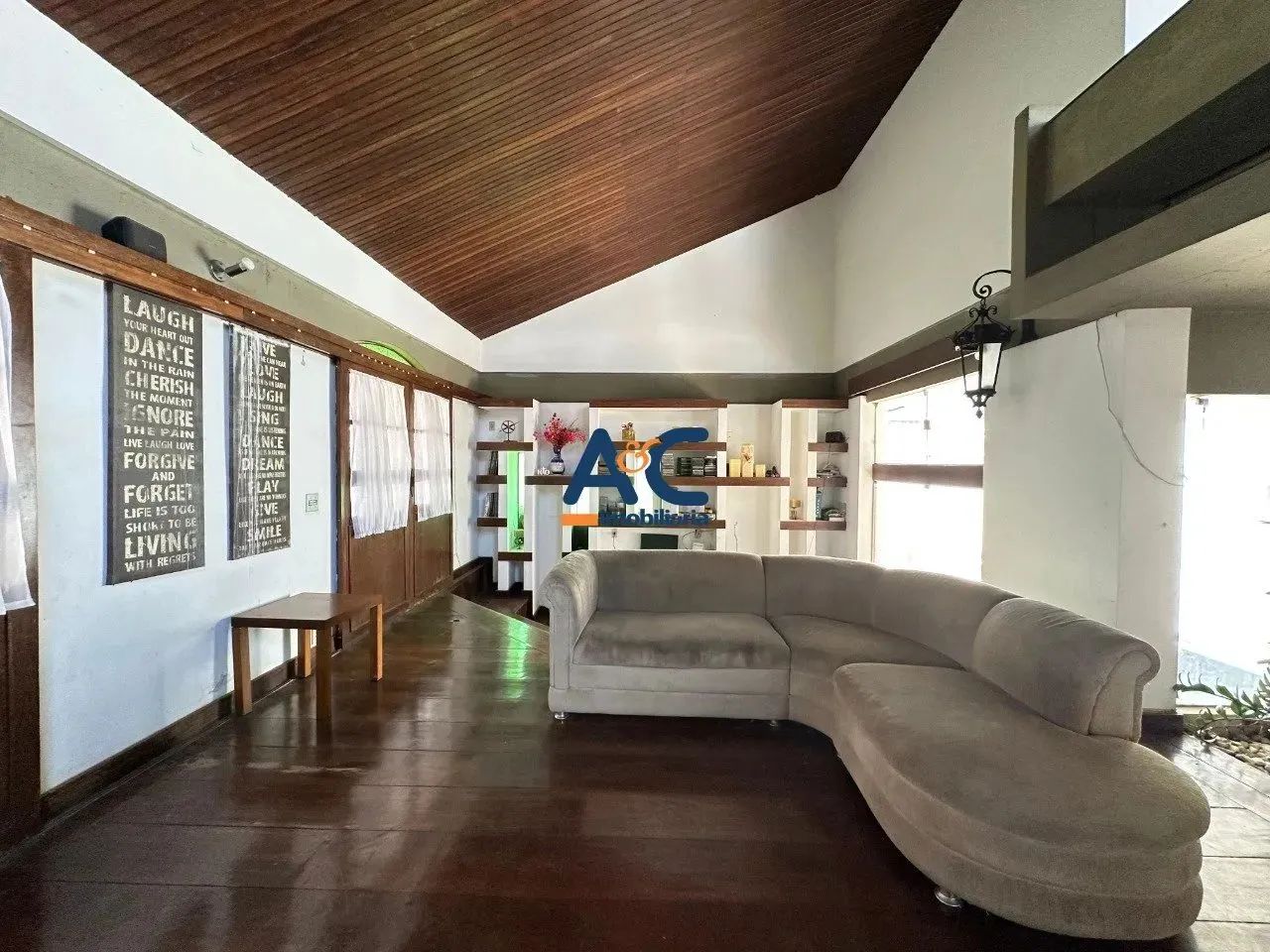 Casa com 3 Quartos no Bairro São Luiz - Foto 2
