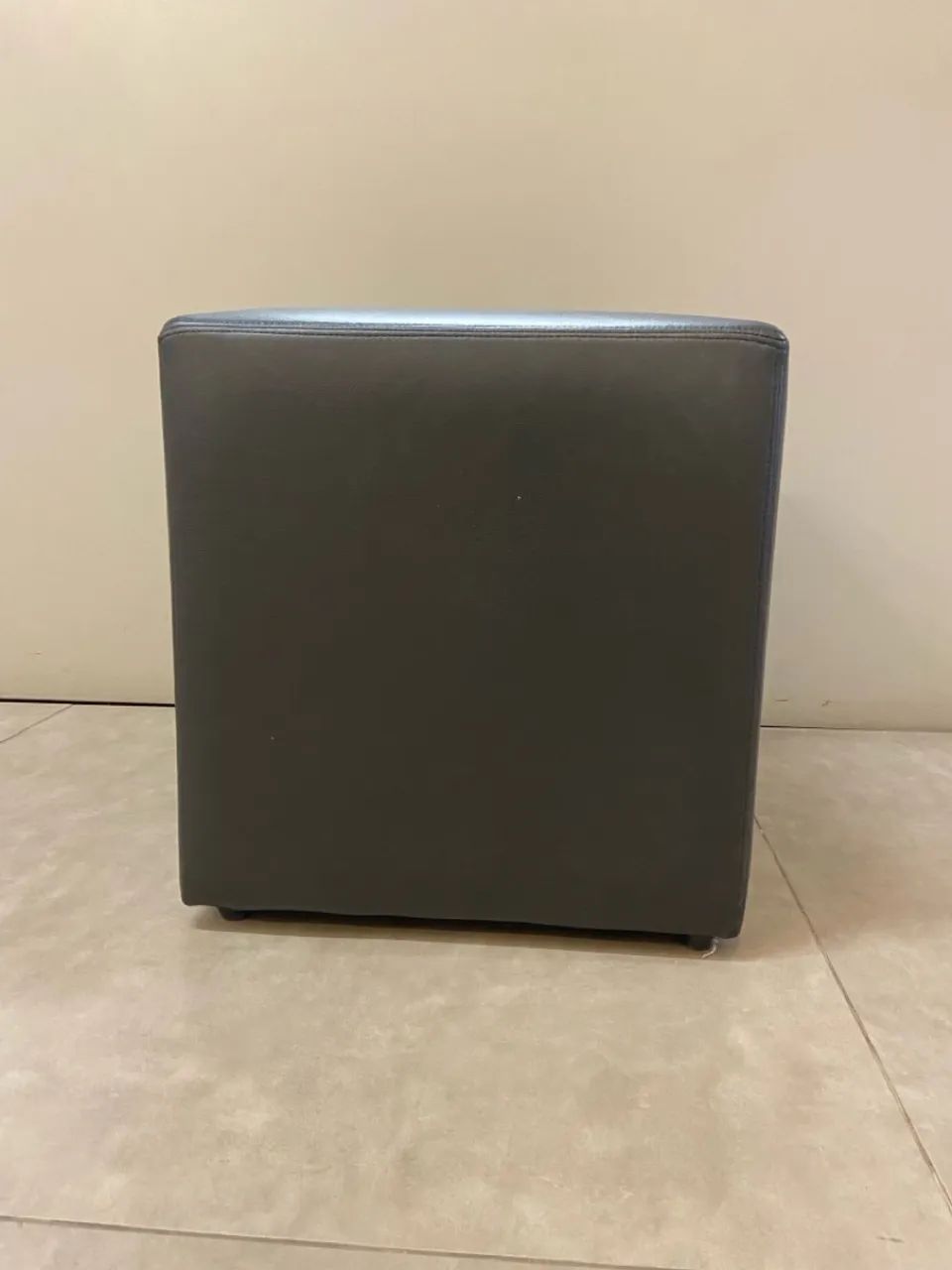 Puff Quadrado Preto - Foto 2