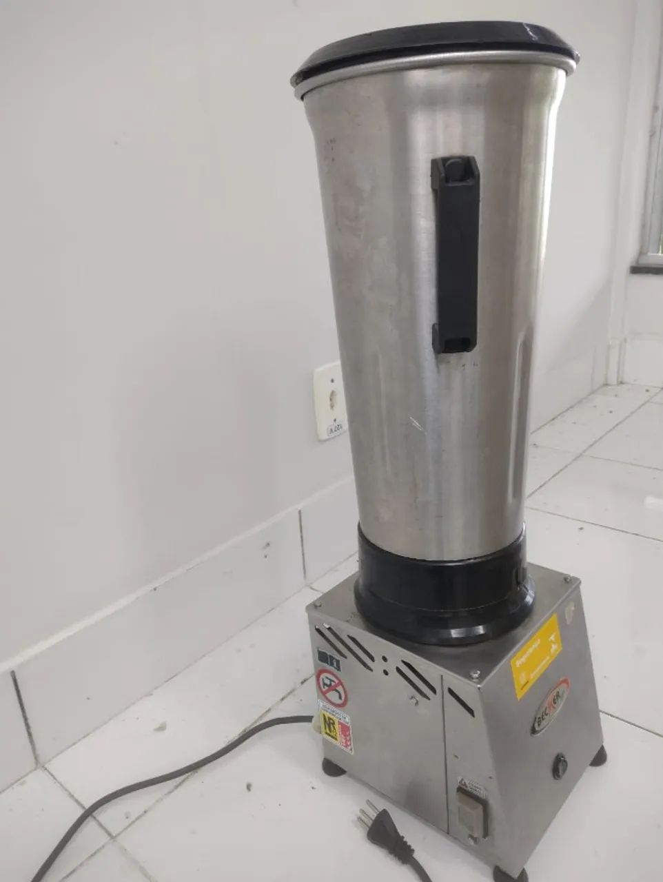 Liquidificador industrial Becker  - Foto 2