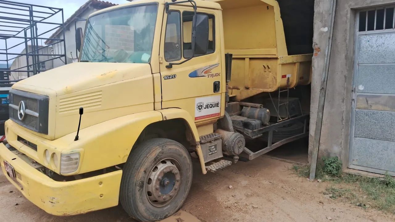 Vende se caçamba 1620 ano 1998 - Foto 5
