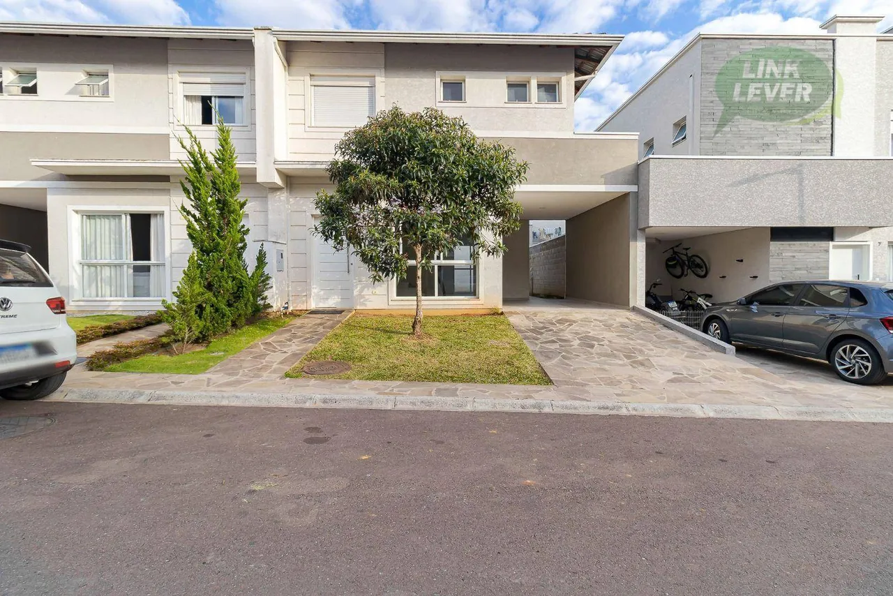 Sobrado com 3 dormitórios à venda, 133 m² por R$ 1.140.000,00 - Campo Comprido - Curitiba/