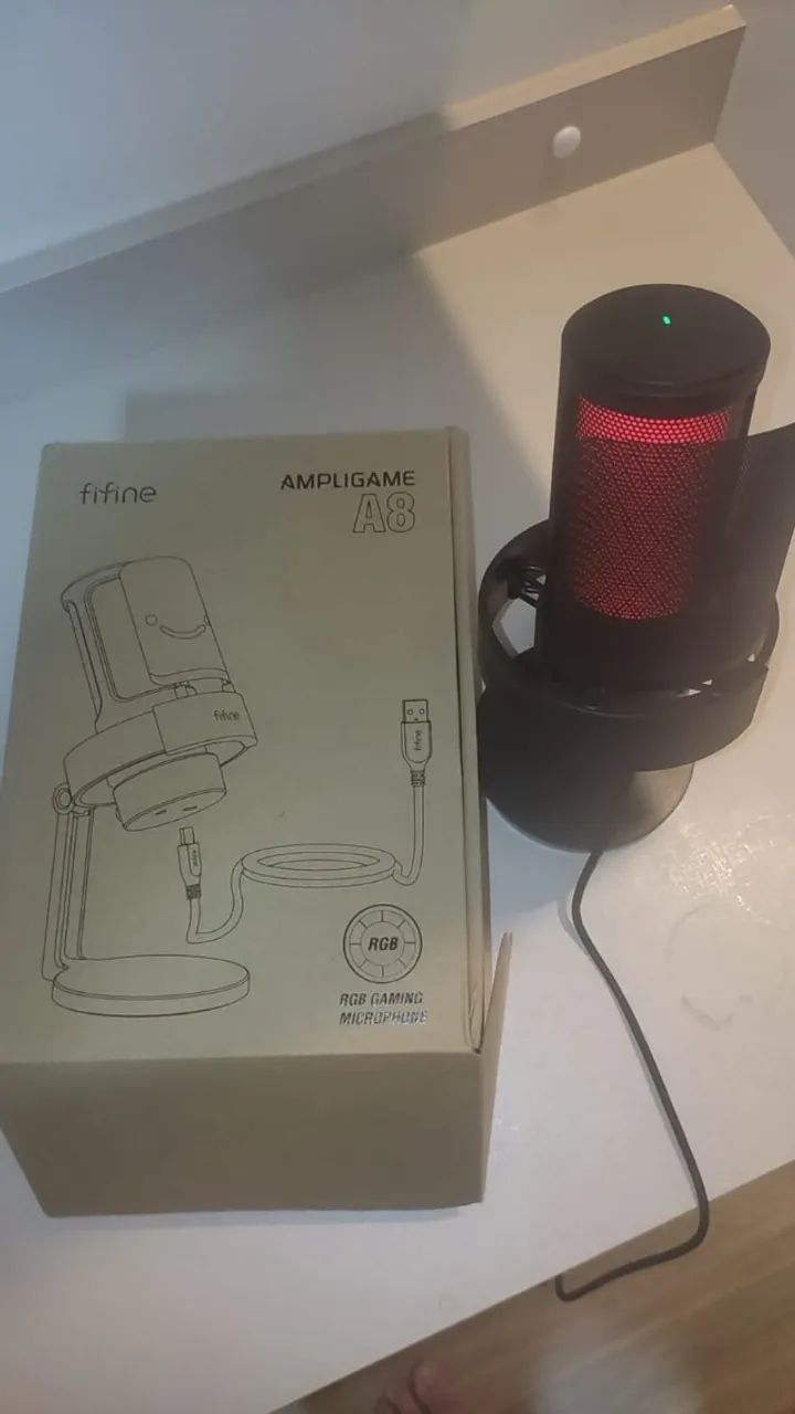 Microfone USB Fifine A8 Ampligame Condensador com Pop Filter e RGB pra Streaming e Podcast - Foto 3