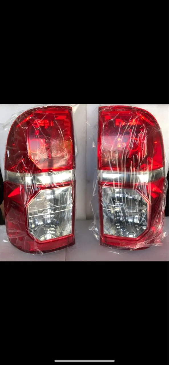 Lanternas Traseiras Hilux 2006 até 2015 nova original