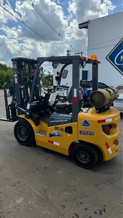 Empilhadeira Plasnox| A gás| torre triplex| Nova - Foto 4