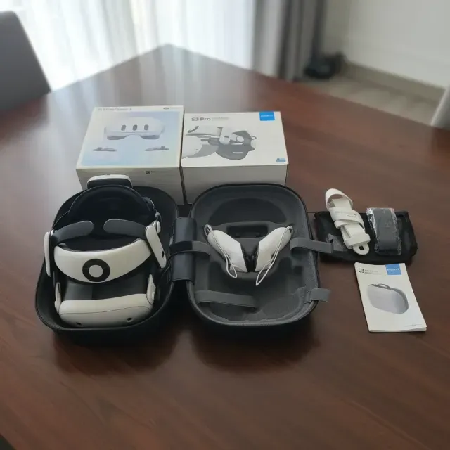 Meta Quest 3 128GB + BOBOVR M3 PRO com Bateria | VR Completo