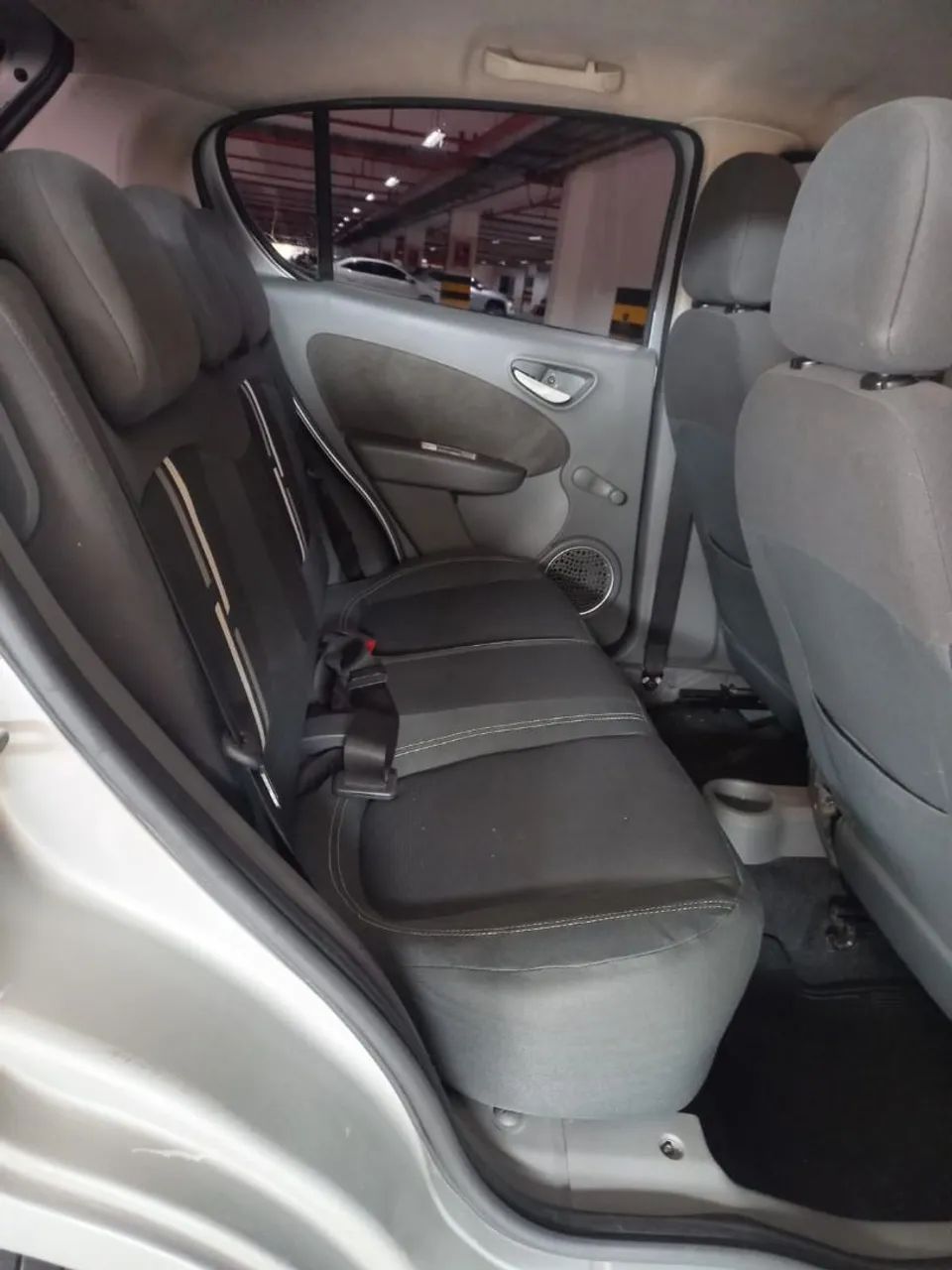 Fiat Palio Attractive 1.0 EVO Fire Flex 8V 5P 2015 - Foto 12