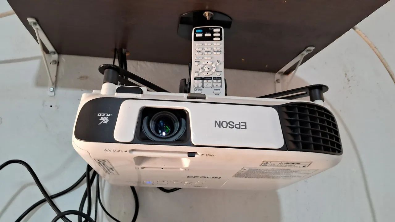 Progetores epson s41 400 horas de uso 