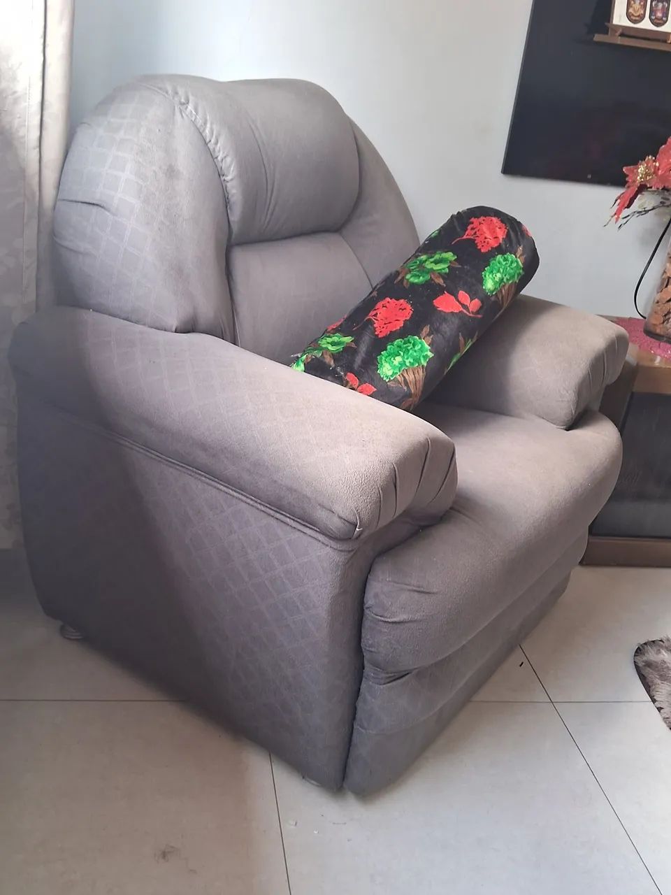 Sofá de um lugar - Foto 2