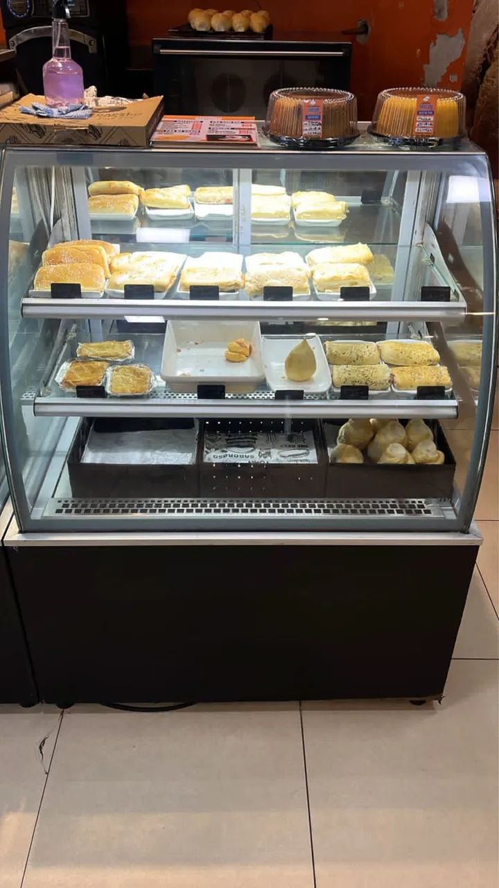 VENDO EXPOSITOR DE SALGADOS ELVI