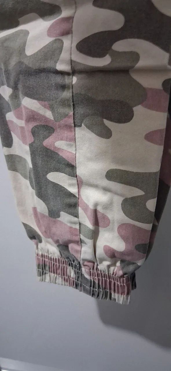 Calça estampada militar rosa - Tamanho P - Foto 2