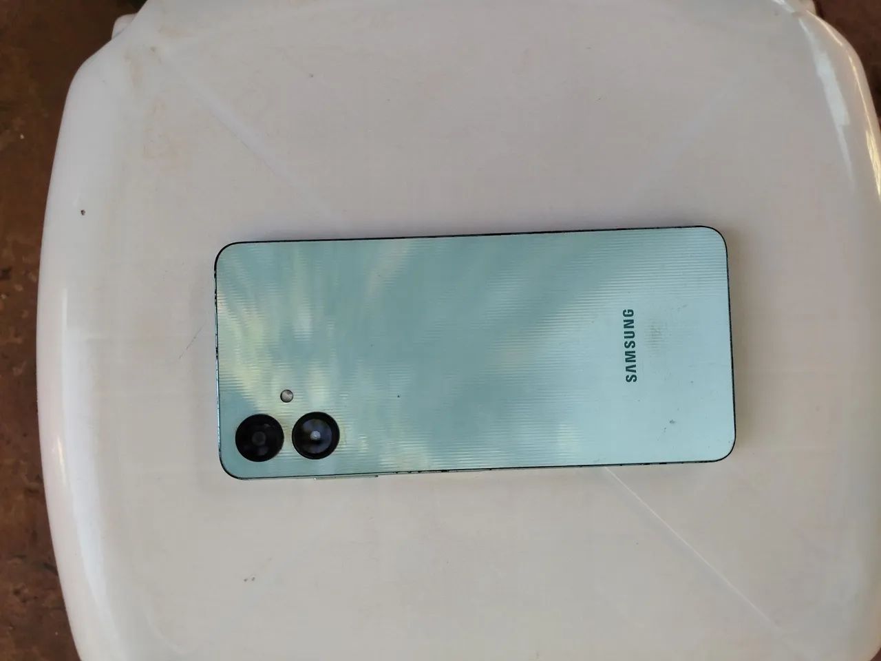 Celular Galaxy A06 ótimo estado - Foto 2