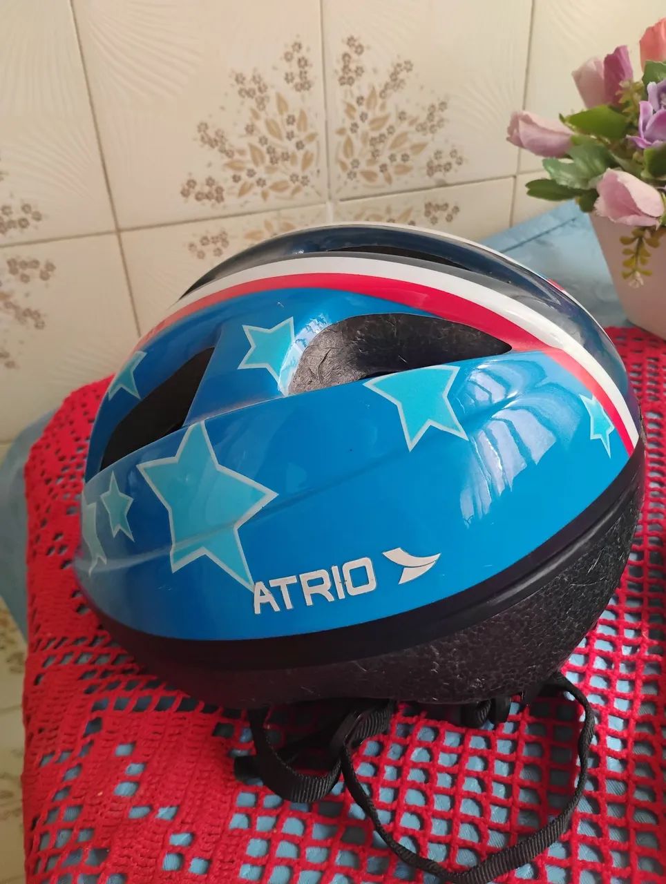 Kit capacete e caneleira - Foto 3