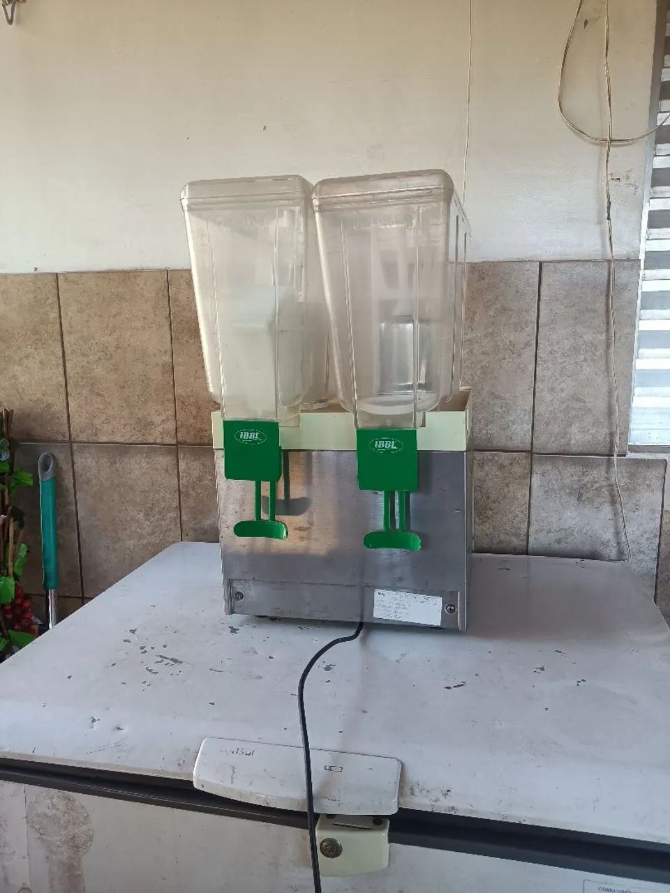 Refresqueira 30L, 127v.