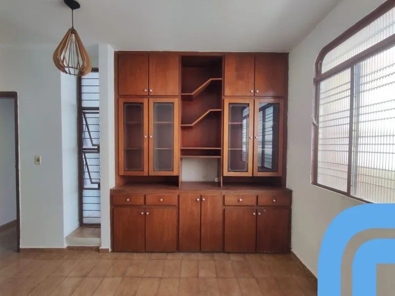 Casa de 4 quartos com suíte e com piscina no Jd. América - Foto 4