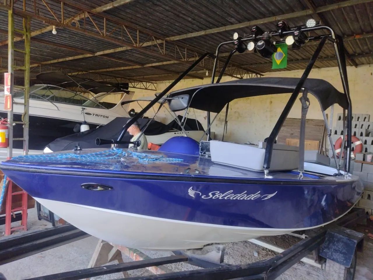Lancha esquimar fase 1 wakeboard 