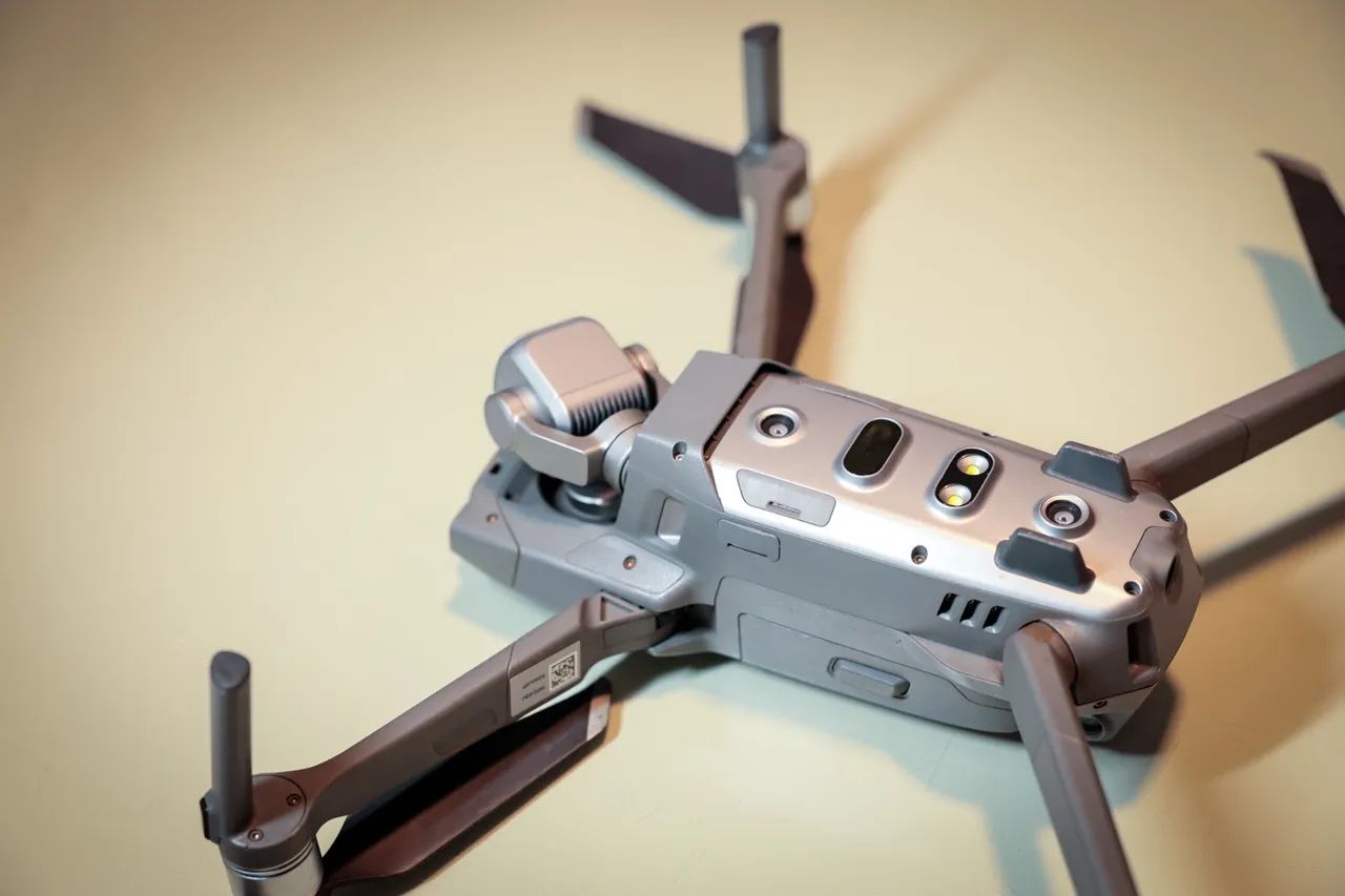 Drone DJI Mavic 2 Pró Hasselblad - Foto 3