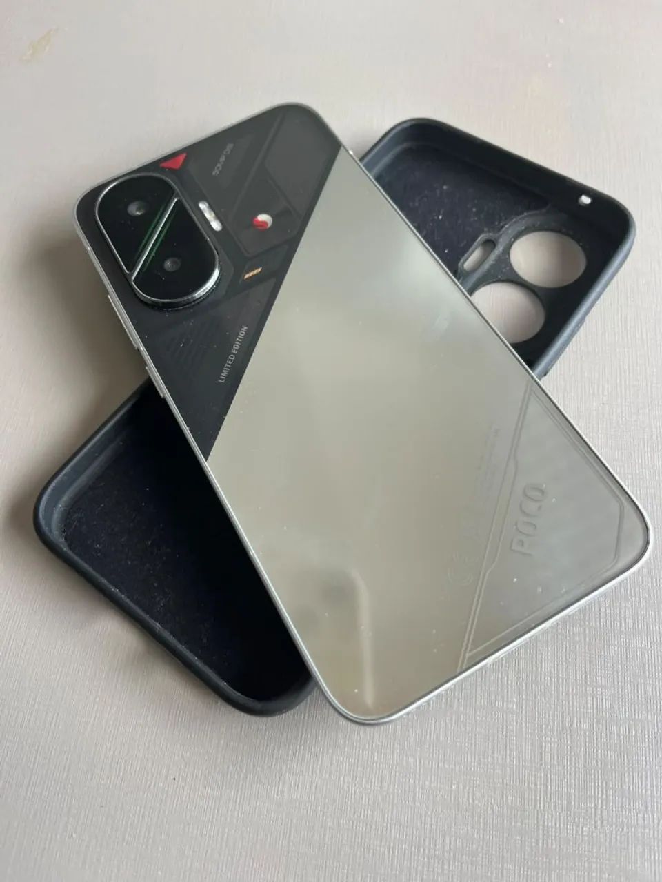 POCO F7 512GB / 12GB RAM