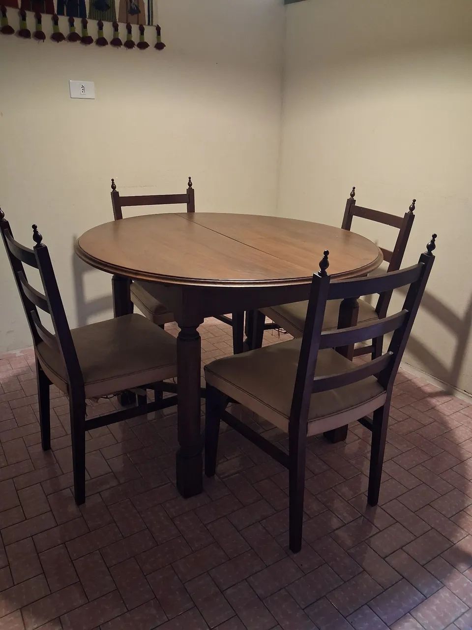 Mesa em imbuia.  - Foto 2
