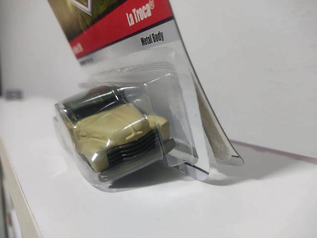 HOT WHEELS LA TROCA MILITARY RODS (LEIA) - Hobbies e coleções