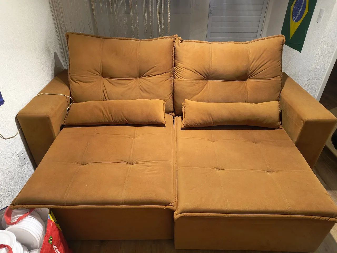 Sofá retrátil grande DESAPEGO 