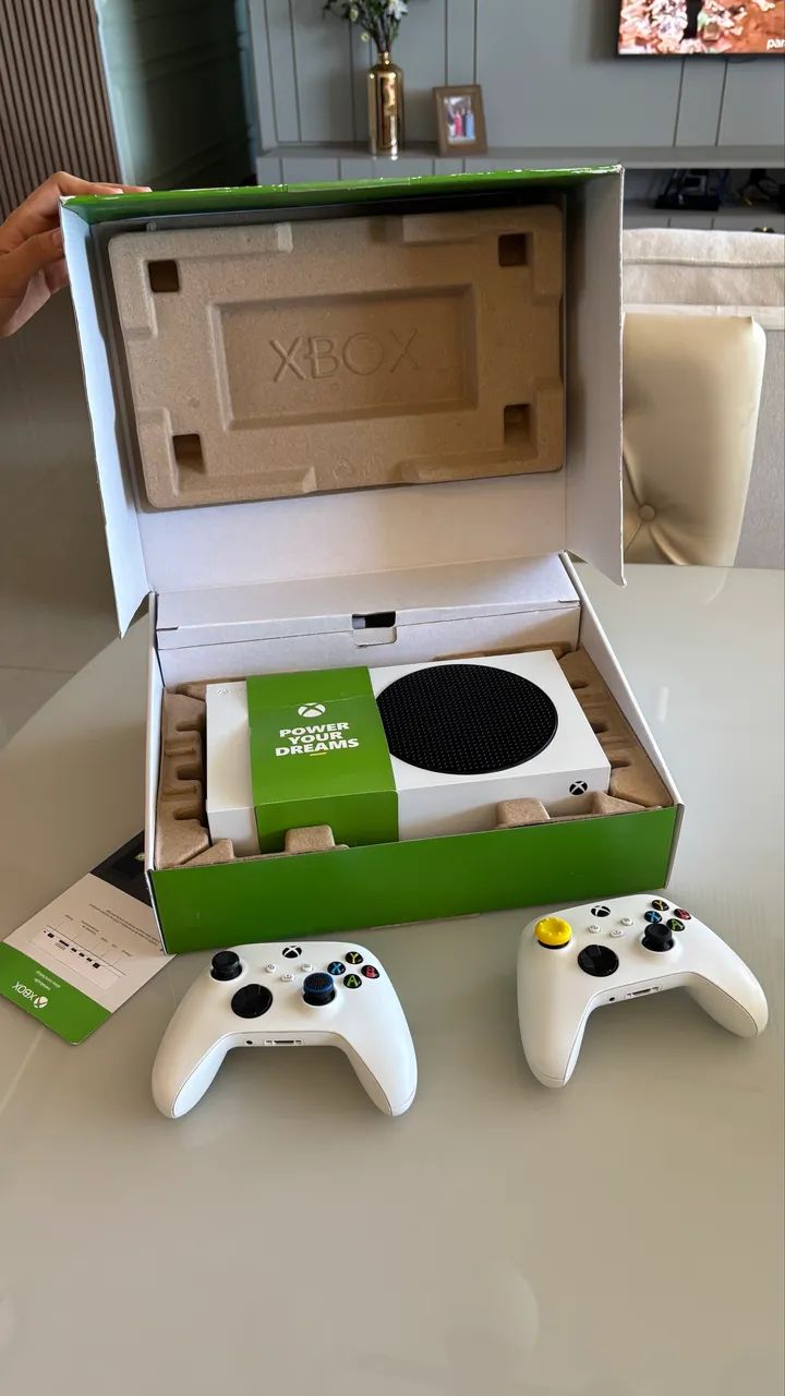 Xbox Series S completo com 2 controles