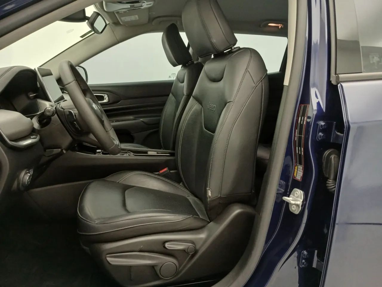 Jeep Compass LONG. T270 1.3 TB 4x2 Flex Aut., foto 16 de 18