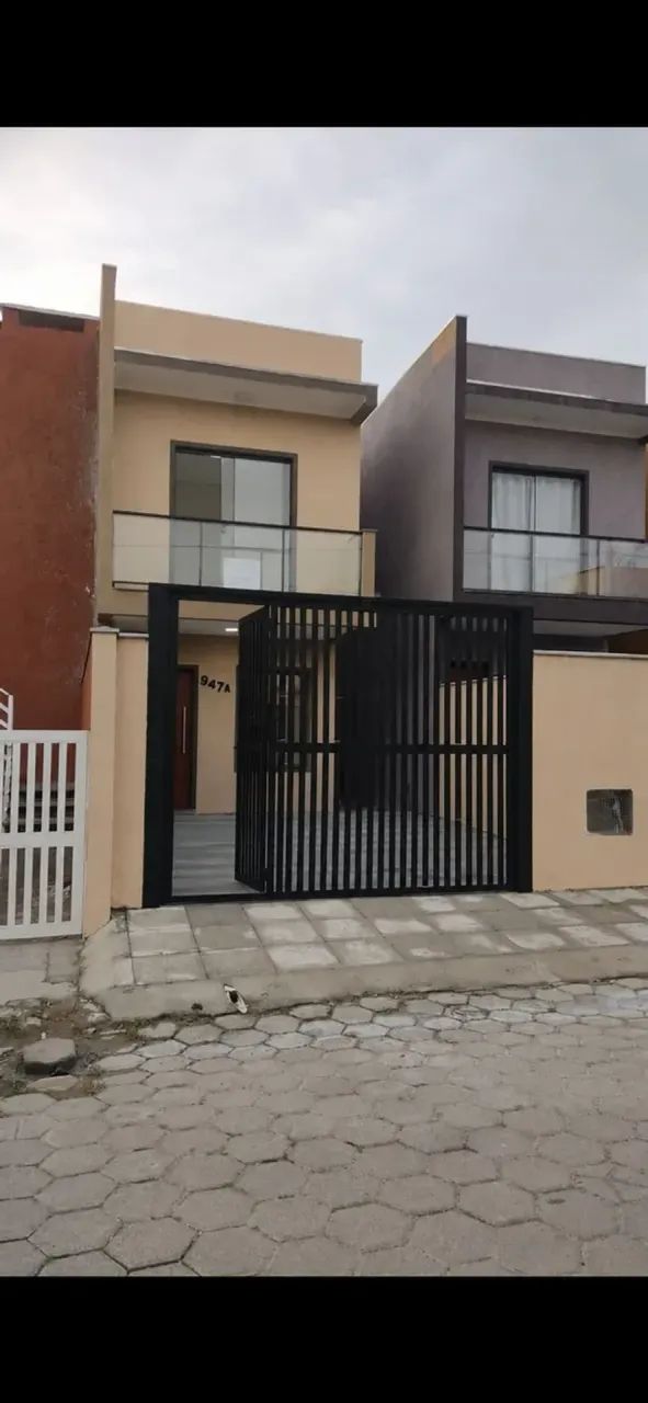 Casa para venda possui 109 metros quadrados com 3 quartos