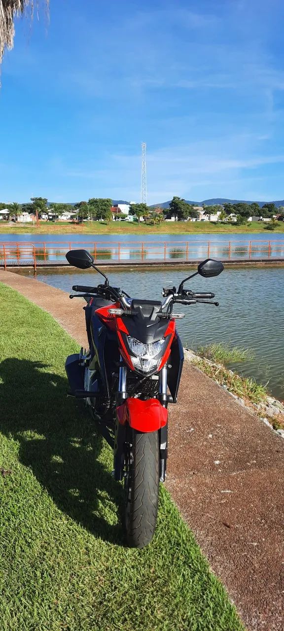 cb300f 2024 - Foto 4