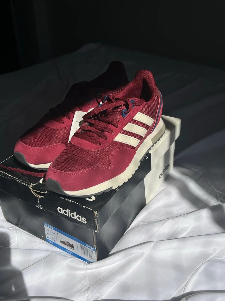 Tênis Adidas - Vinho - 38 - Foto 2